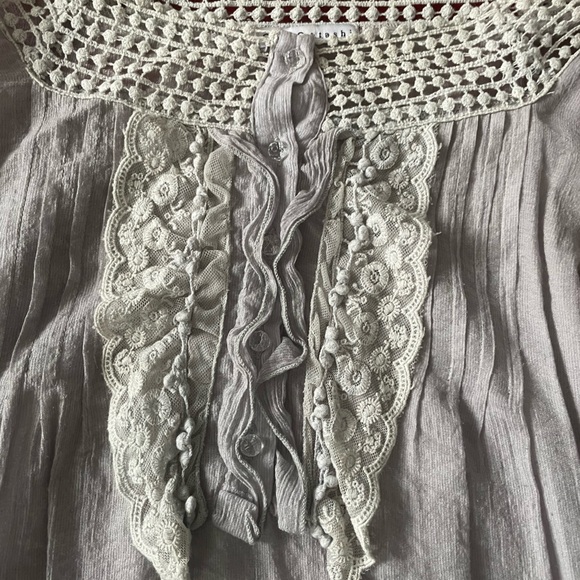 COCO $ tashi gray blouse with 3/4 sleeves - Picture 5 of 7